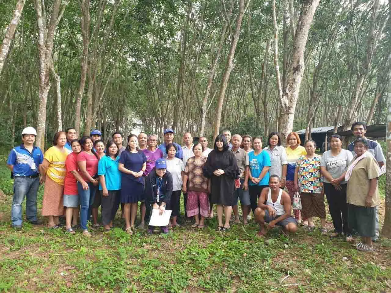 Forest Management Group initiative with smallholder farmers